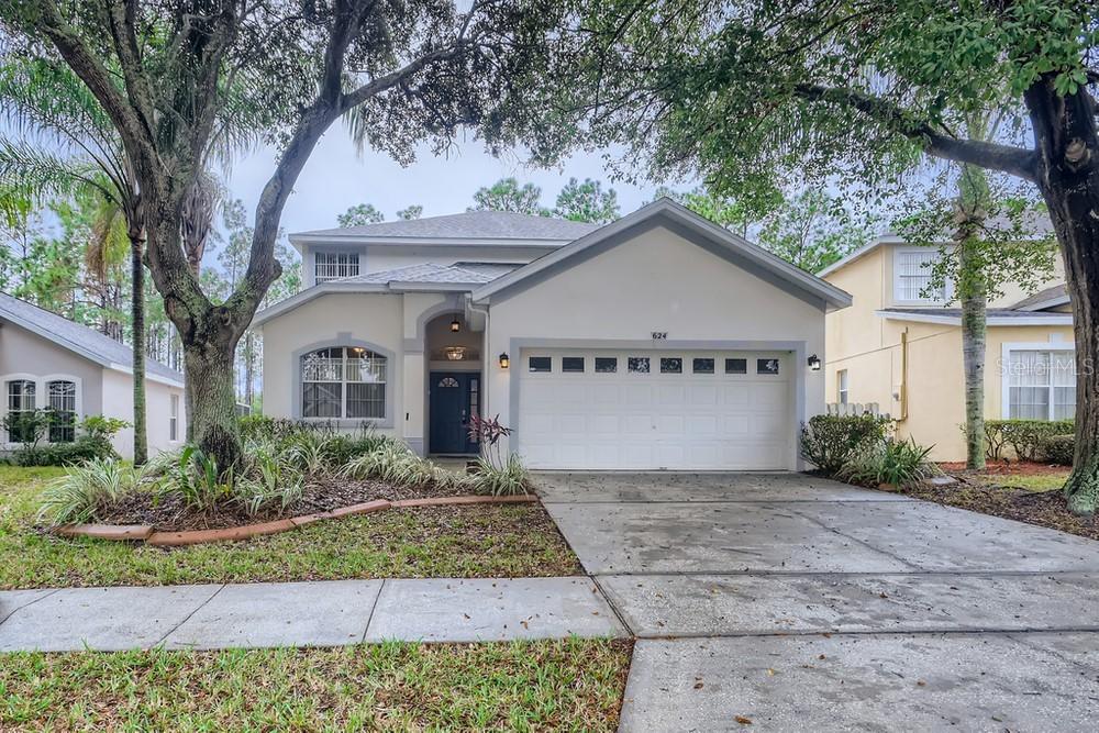 624 Oxford Dr., Davenport, FL 33897