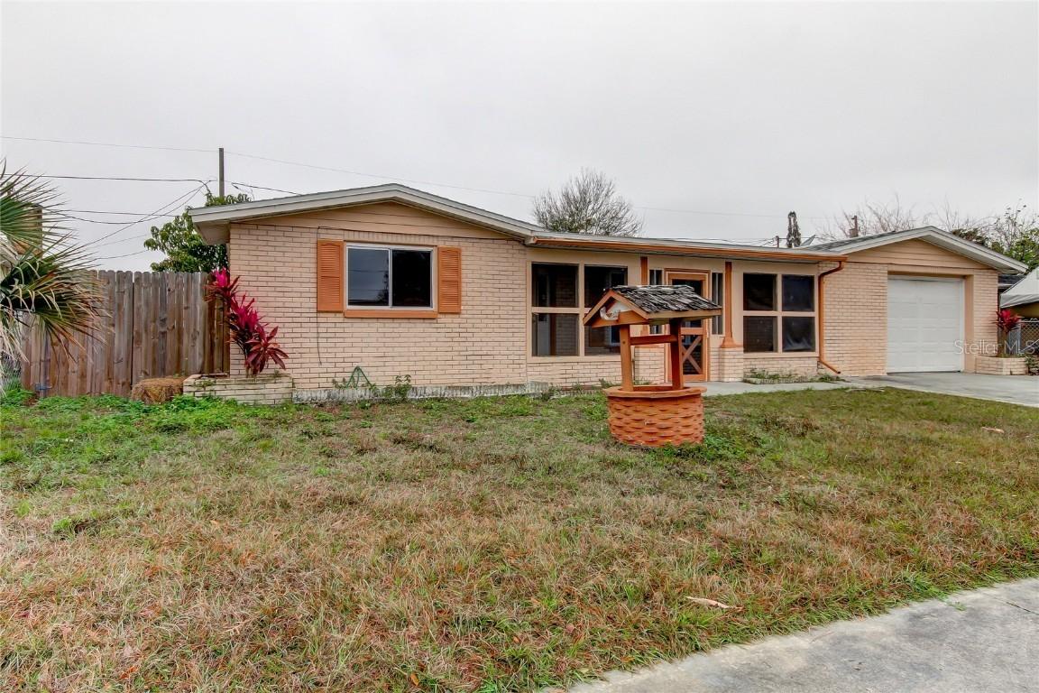 2151 Maureen Dr., Holiday, FL 34690