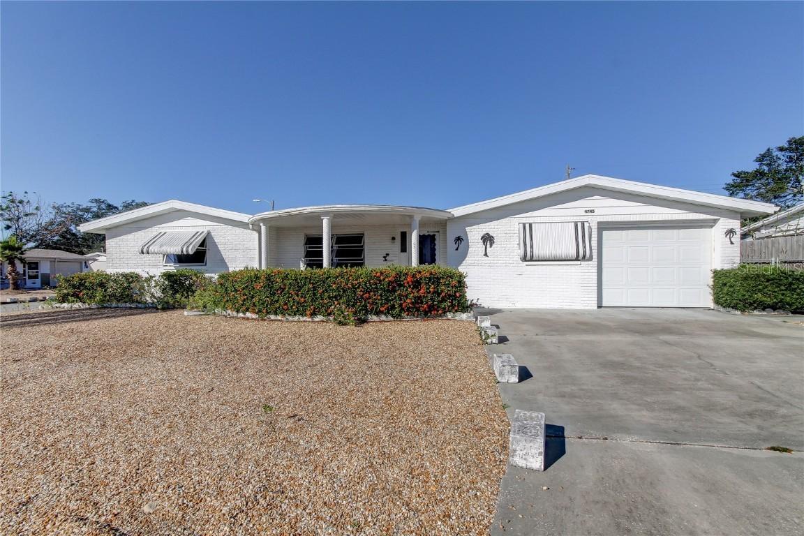 4745 Vision Ave., Holiday, FL 34690