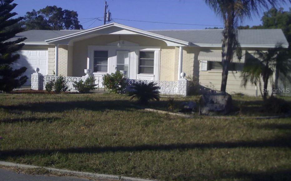 4143 Ridgefield Avenue, Holiday, FL 34691
