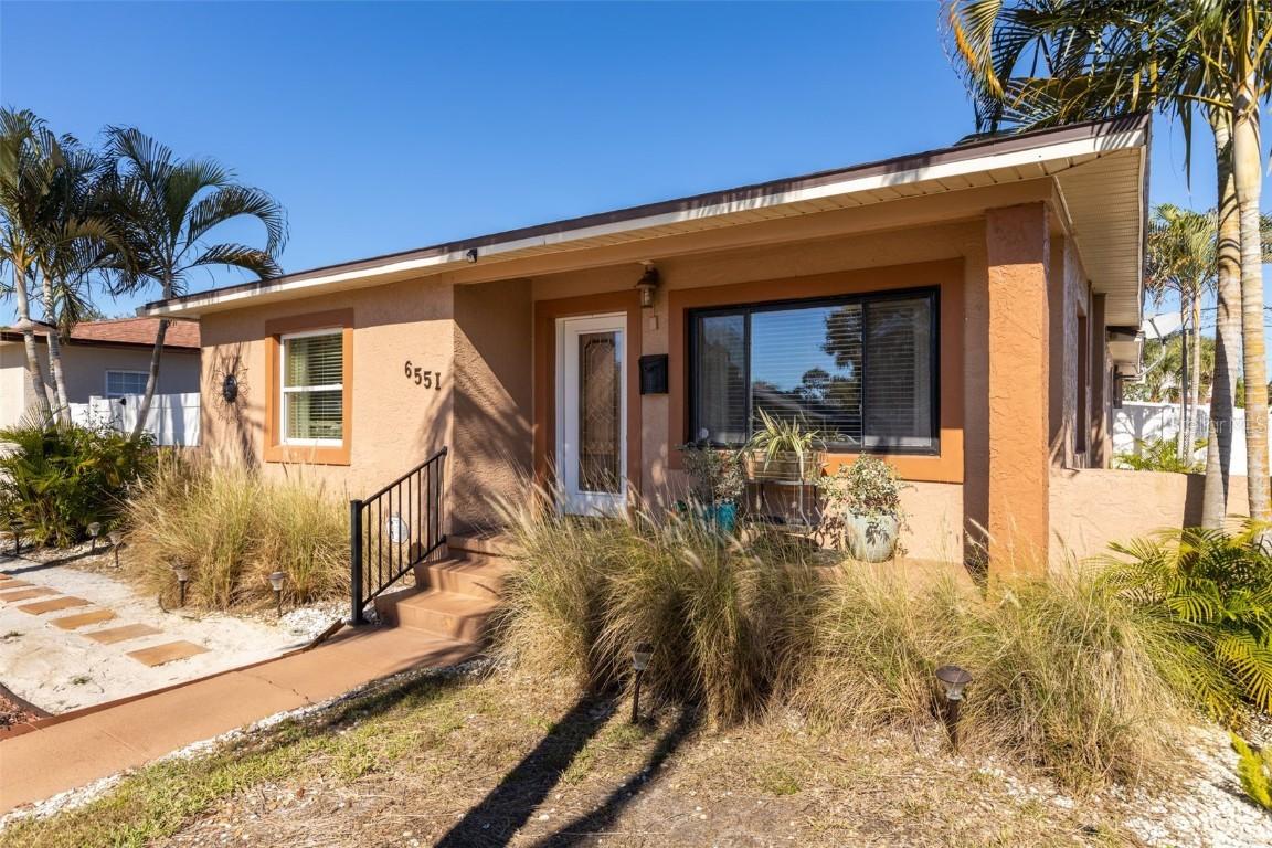 6551 3rd Ave., St Petersburg, FL 33707