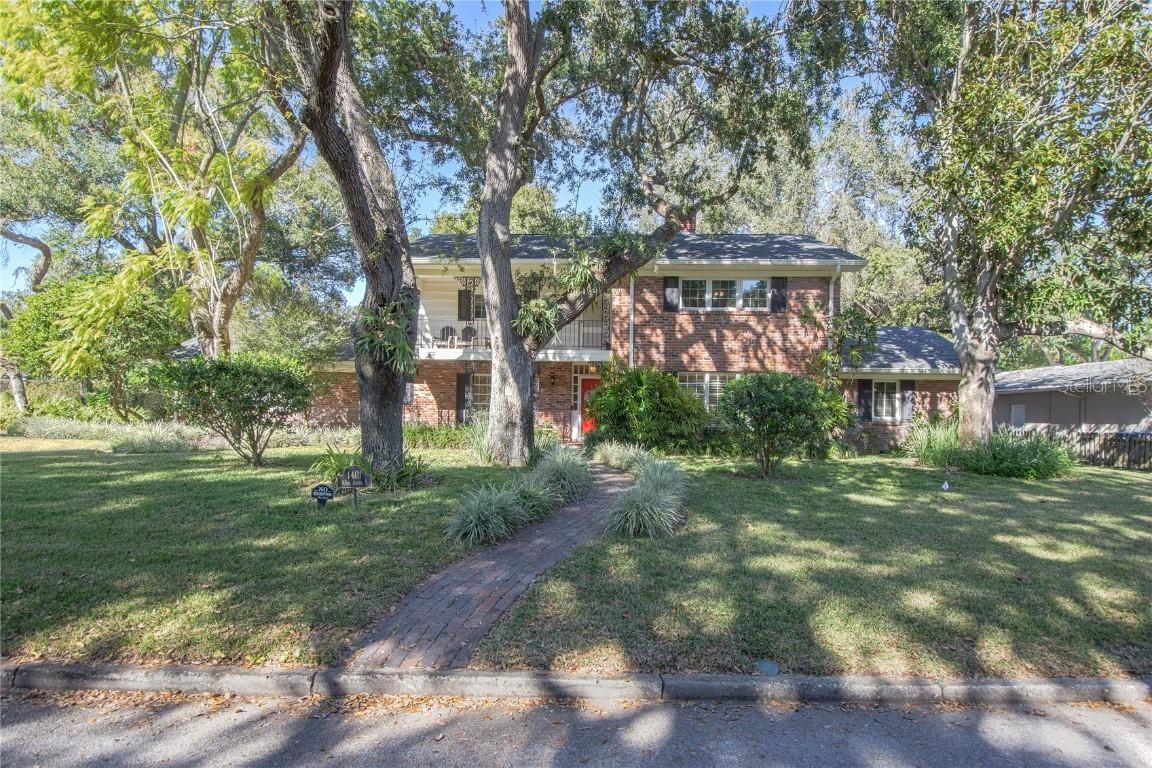 1401 43rd Ave., St Petersburg, FL 33703