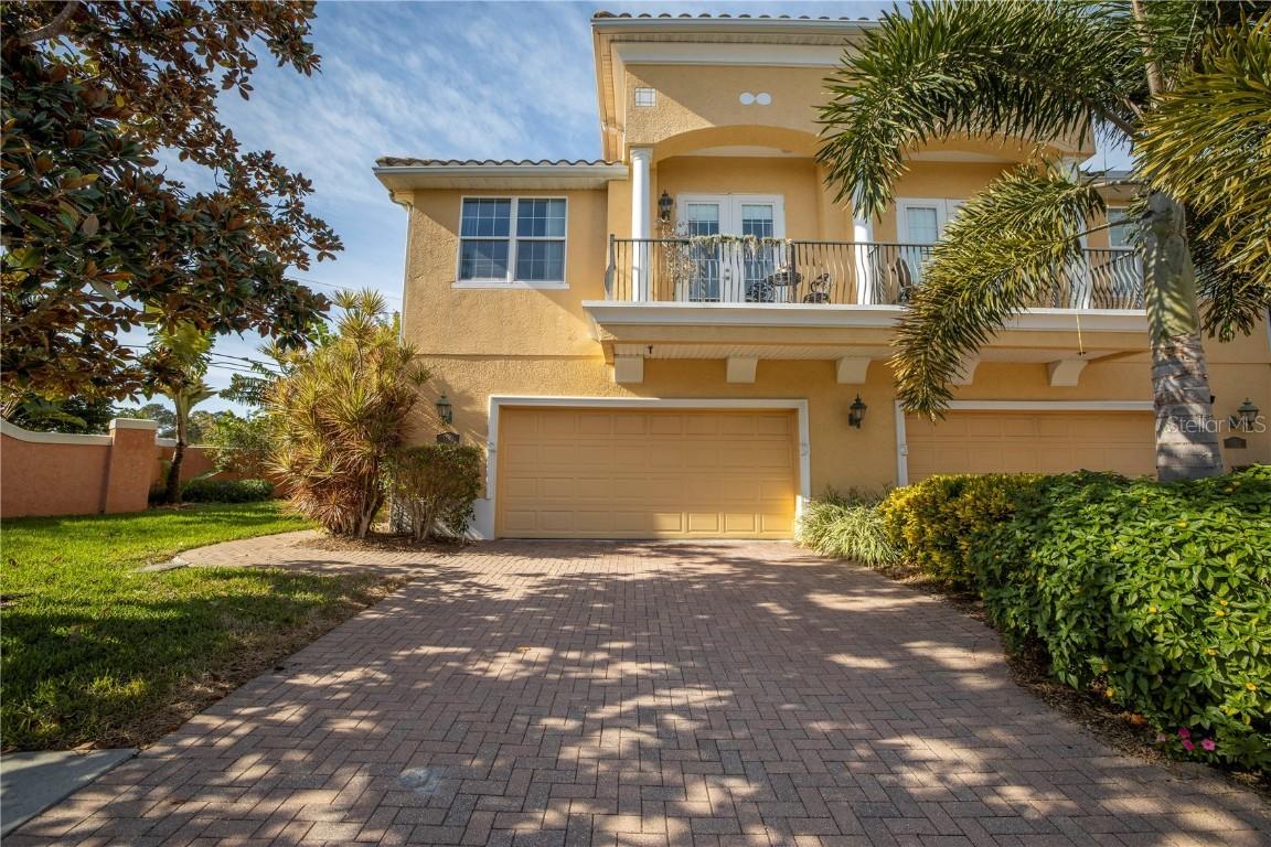 100 Banyan Bay Dr., St Petersburg, FL 33705