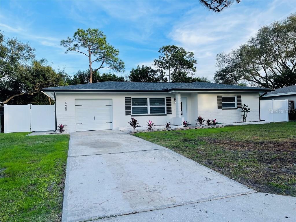 1420 Regina Dr., Largo, FL 33770