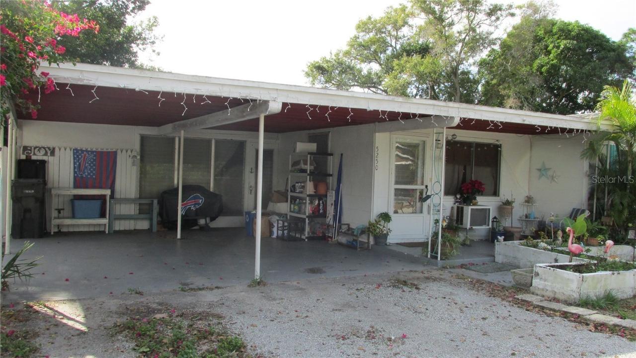 5250 44th Ave., St Petersburg, FL 33709