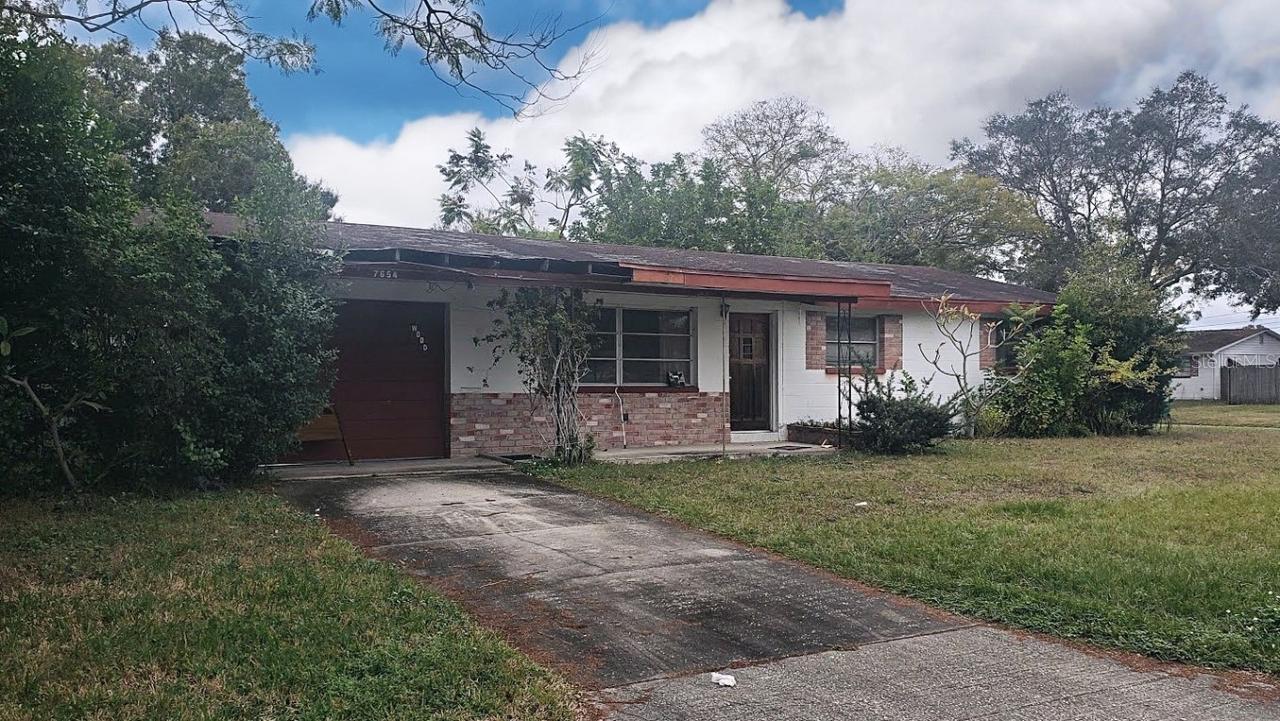 7654 84th Ln., Largo, FL 33777
