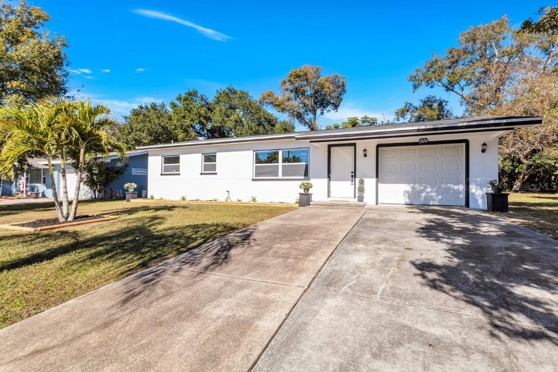 1574 Lotus Path, Clearwater, FL 33756