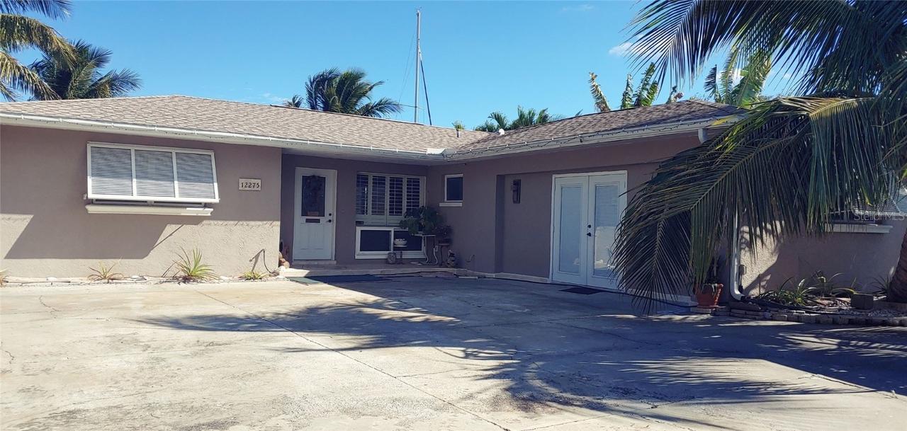 12275 6th St., Treasure Island, FL 33706