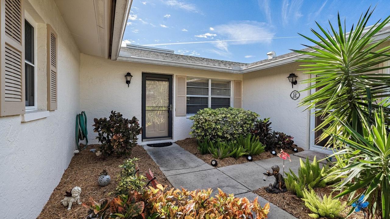 3142 38th St. #B, St Petersburg, FL 33711