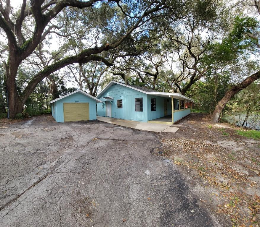 12337 Hicks Rd., Hudson, FL 34669