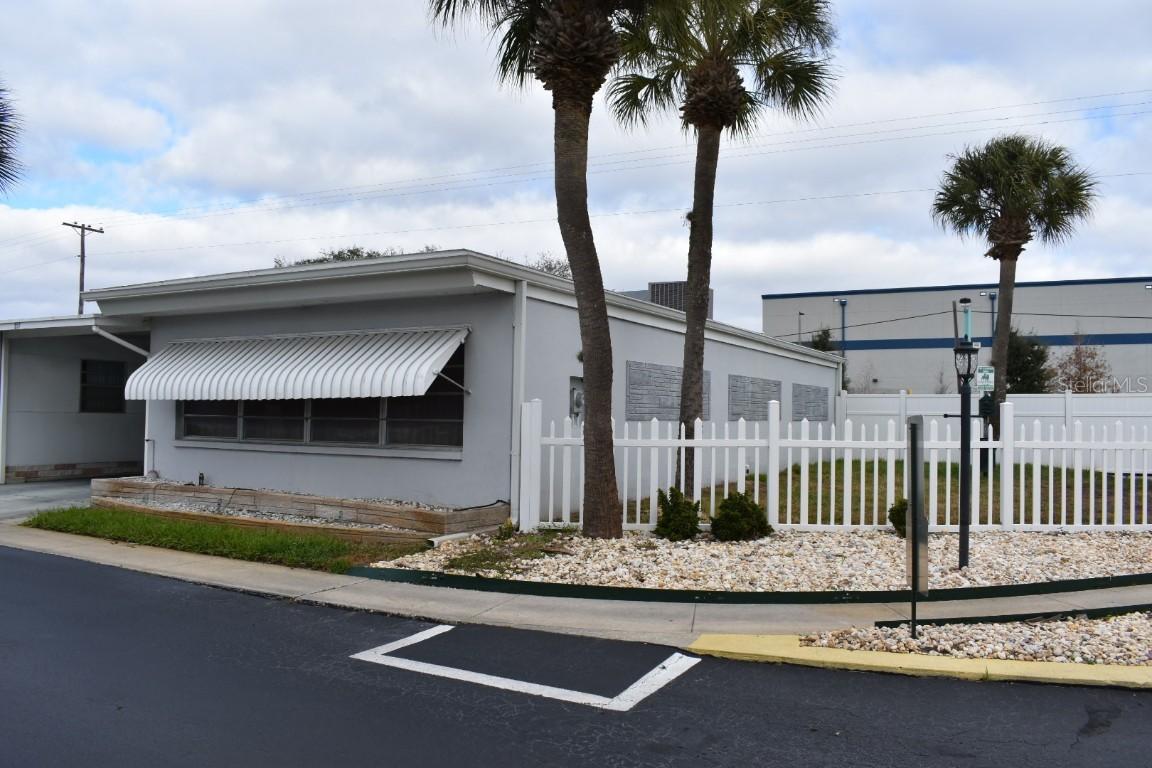 250 Rosery Rd. #207, Largo, FL 33770