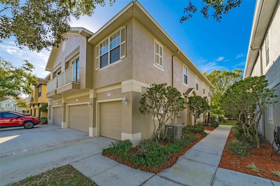 27556 Pleasure Ride Loop, Wesley Chapel, FL 33544