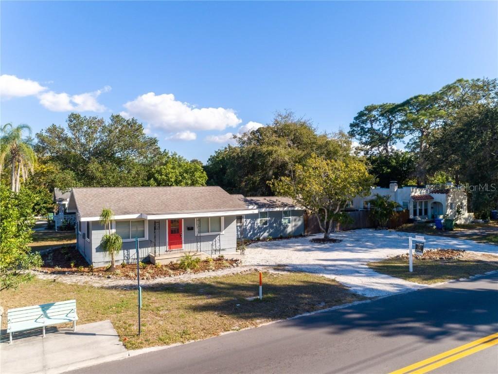 1201 26th St., Bradenton, FL 34205