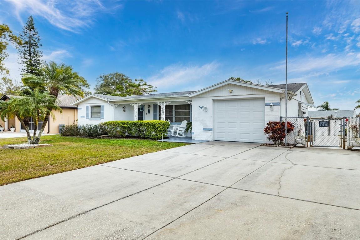 5318 Bluejay Dr., Holiday, FL 34690