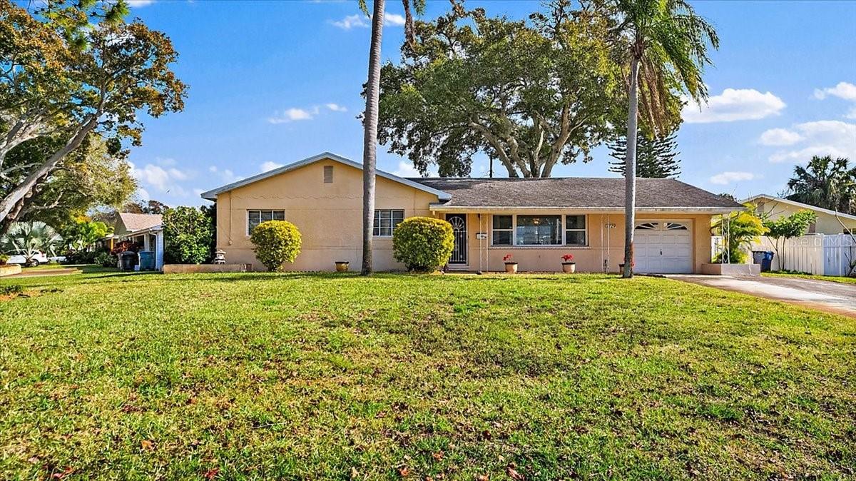 1729 65th St., St Petersburg, FL 33710