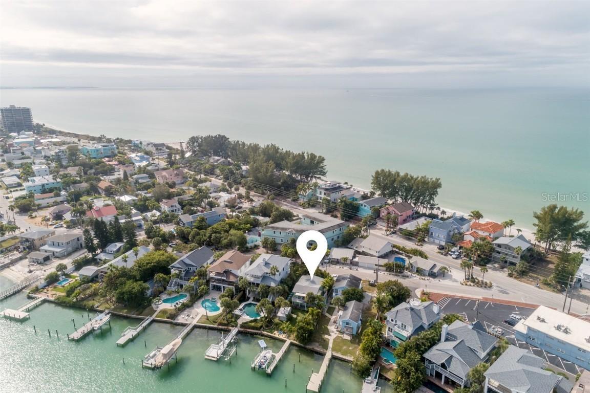 8441 Bayshore Dr., Treasure Island, FL 33706