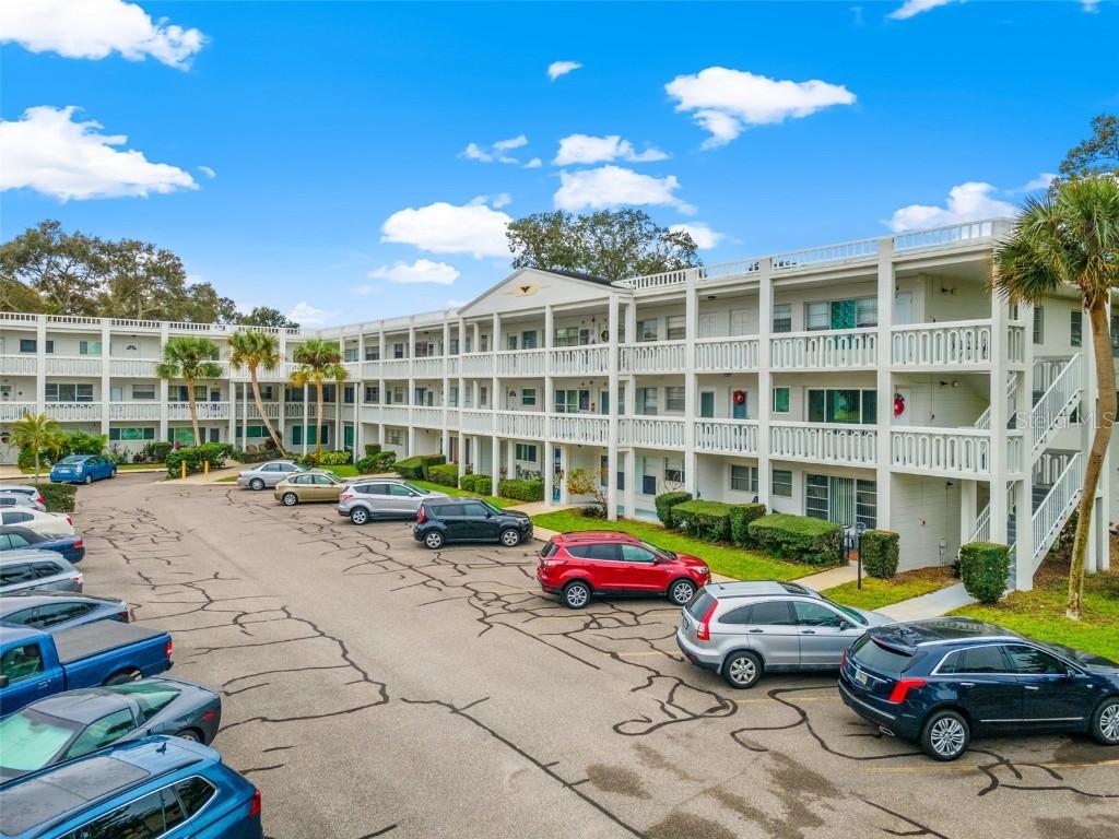 2020 World Parkway Blvd. #18, Clearwater, FL 33763