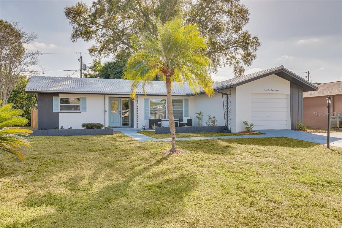 2187 Bramblewood Dr., Clearwater, FL 33763