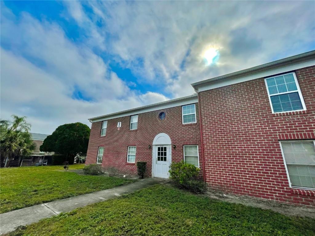 1114 85th Ter. #B, St Petersburg, FL 33702