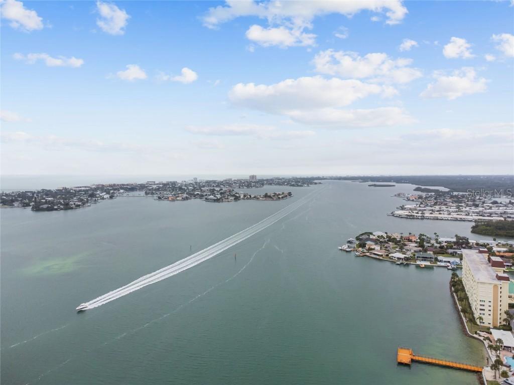 4750 Cove Cir. #403, St Petersburg, FL 33708
