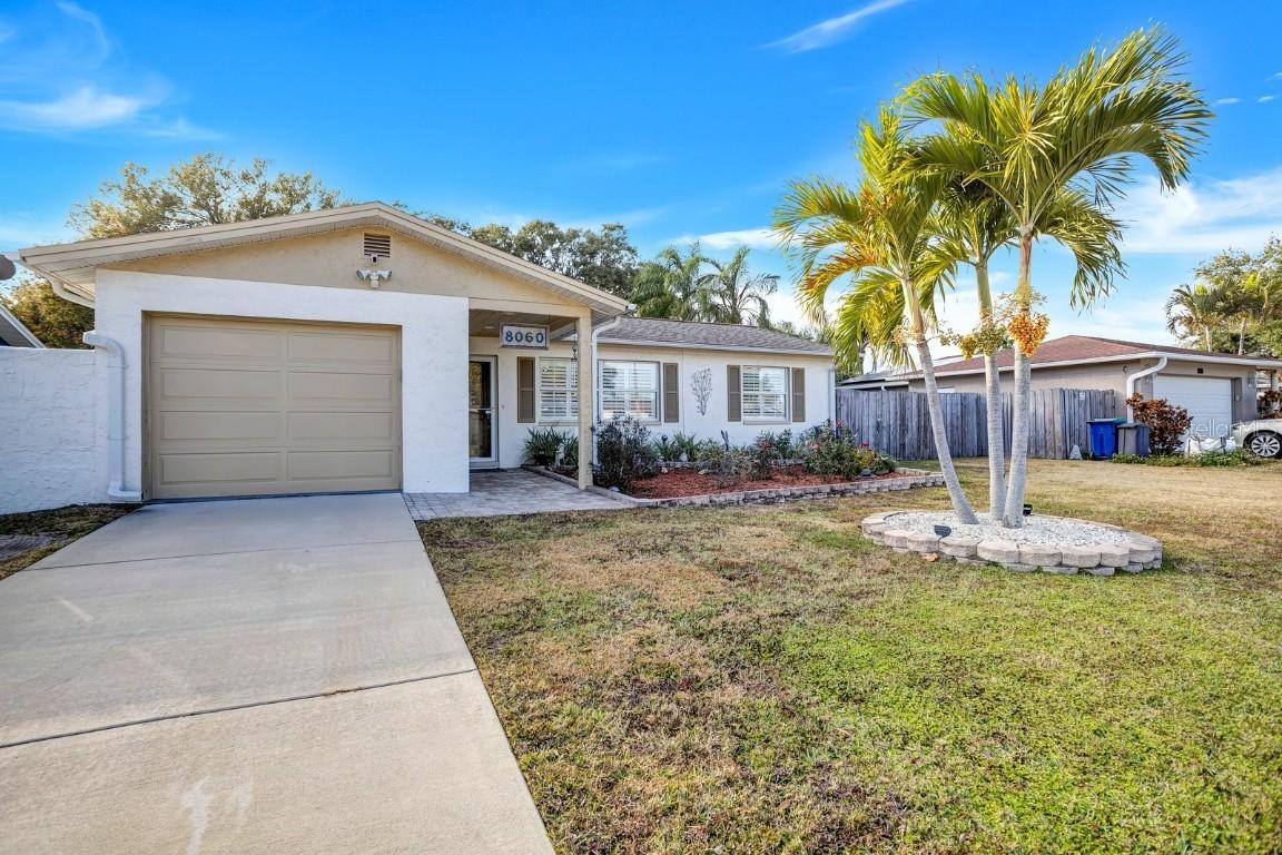 8060 81st Way, Largo, FL 33777