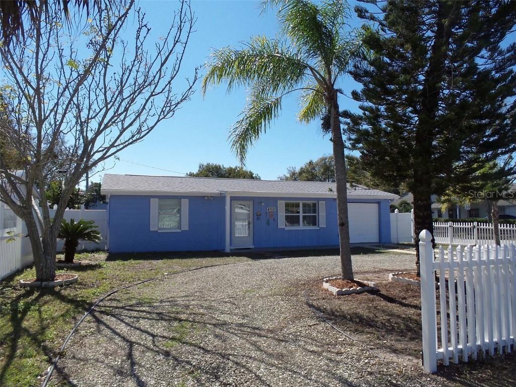 4700 Darlington Rd., Holiday, FL 34690