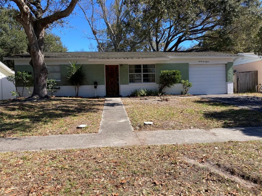 9615 Golden Grove St., Seminole, FL 33772