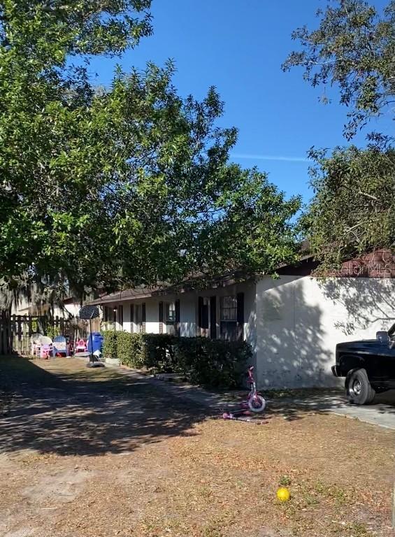 8622 N 16th St., Tampa, FL 33604