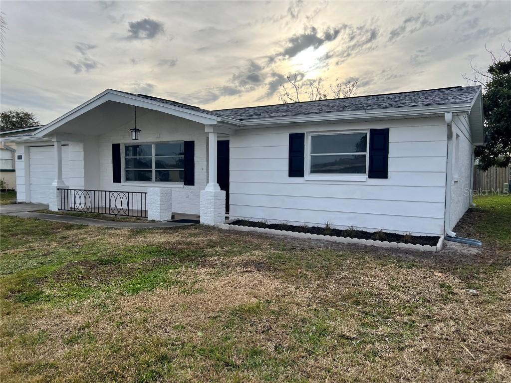 10011 Kingswood Ln., Port Richey, FL 34668