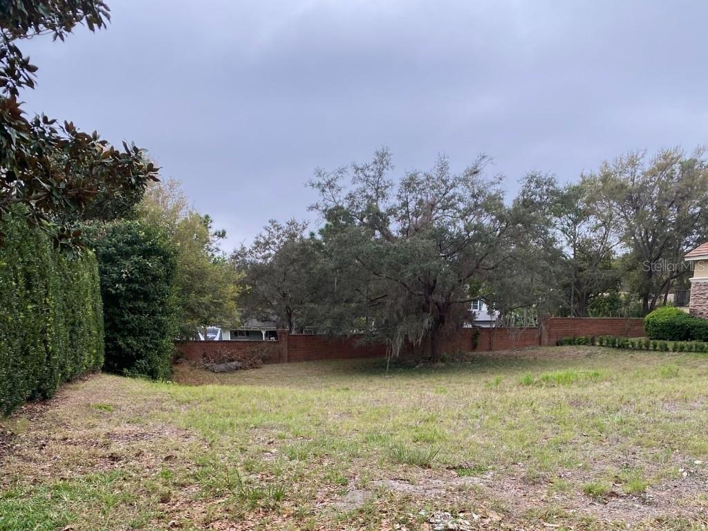 1018 Roundstone Pl., Palm Harbor, FL 34683