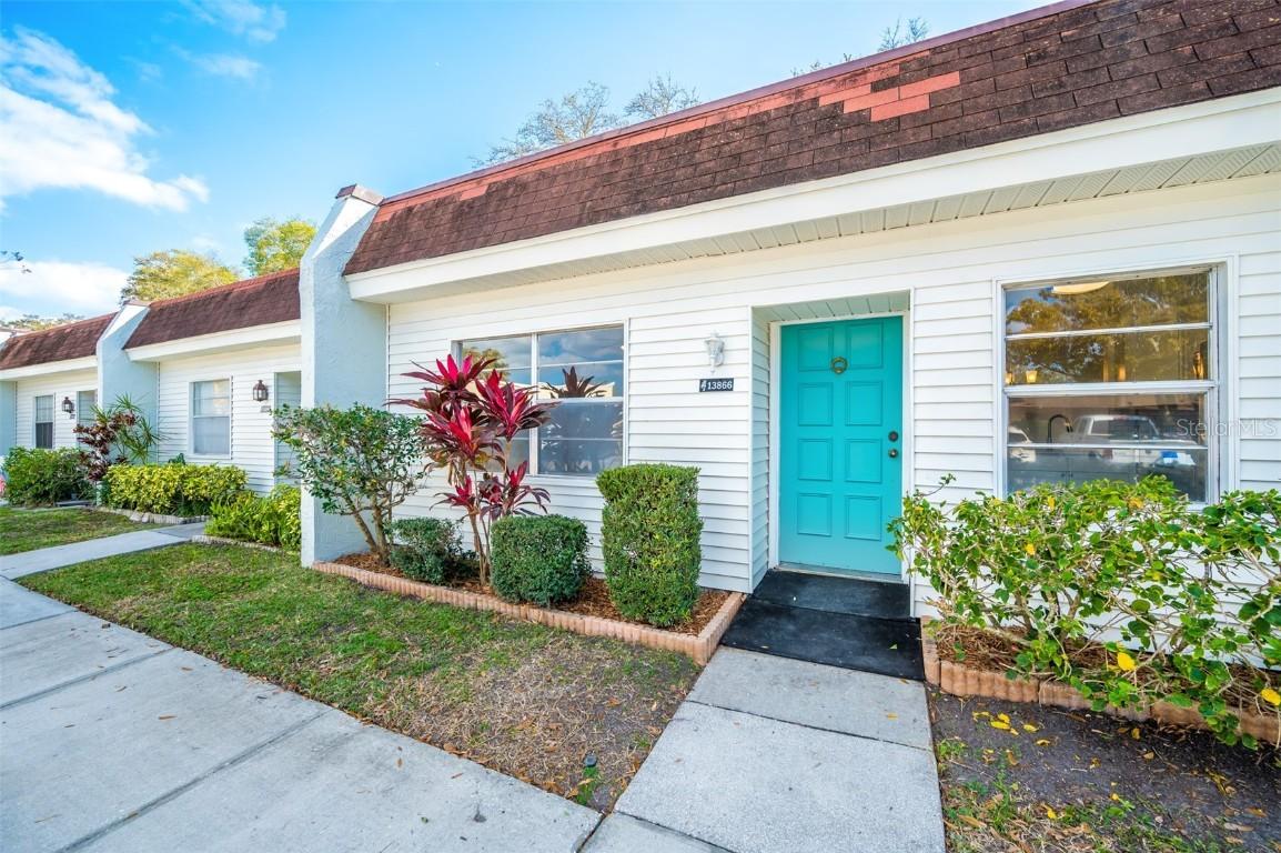 13866 Oakwood Ln., Seminole, FL 33776