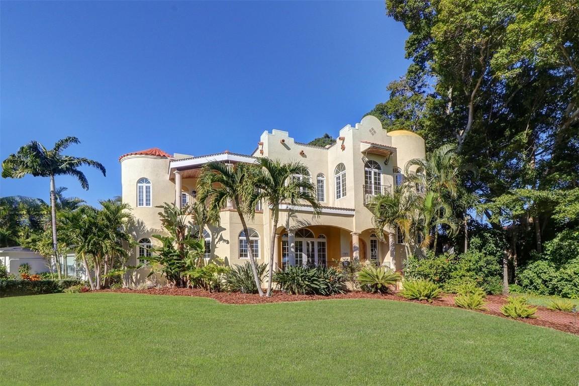 315 23rd Ave., St Petersburg, FL 33704