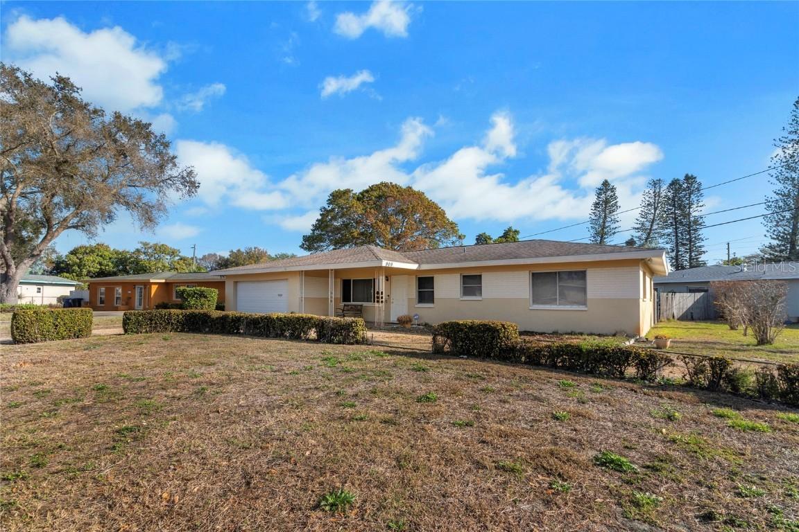 909 63rd Ave., St Petersburg, FL 33705