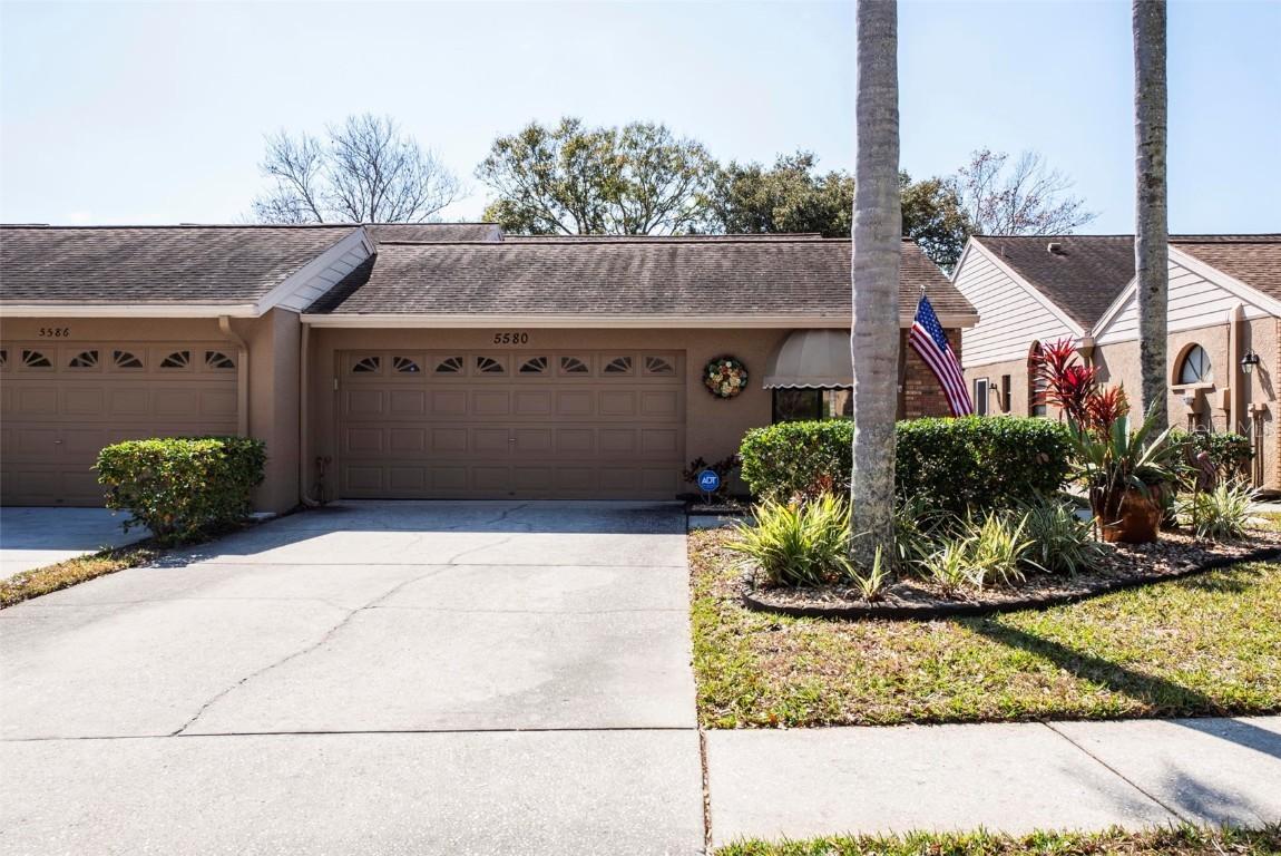 5580 Salem Square Dr., Palm Harbor, FL 34685