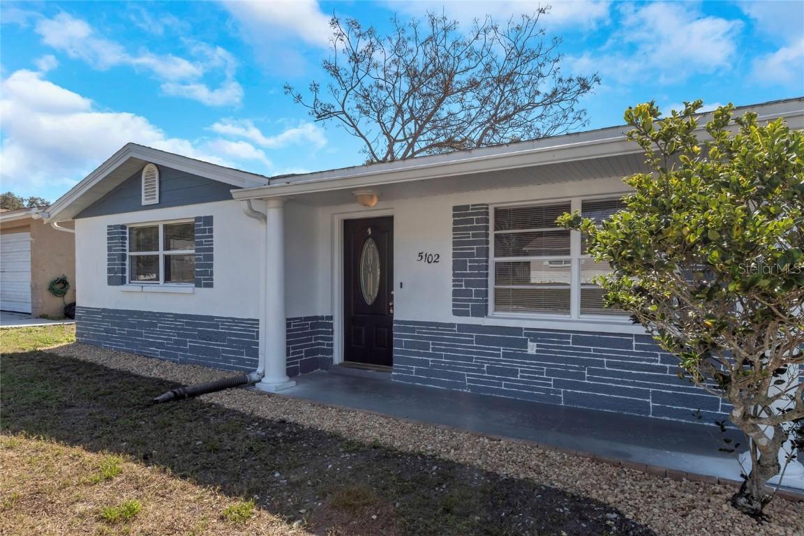 5102 Farley Dr., Holiday, FL 34690