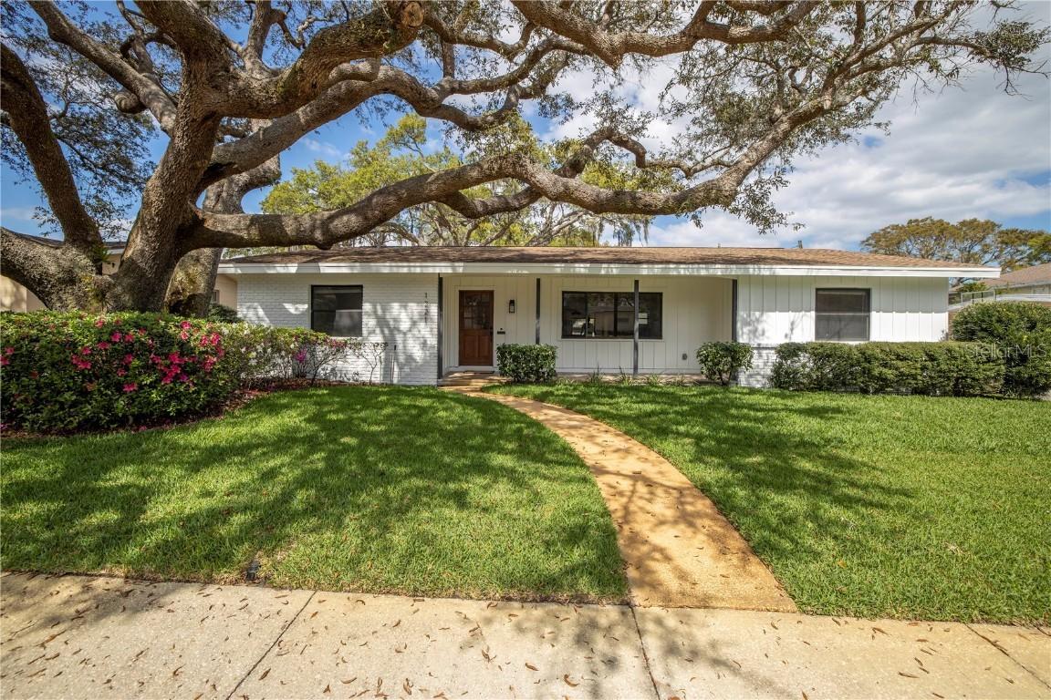 1221 47th Ave., St Petersburg, FL 33703