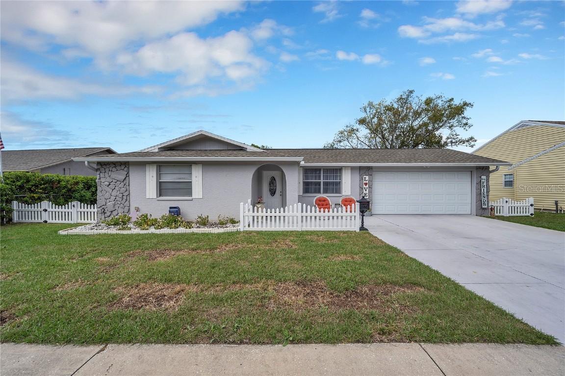 12427 Willow Tree Ave., Hudson, FL 34669