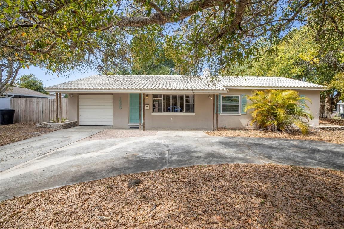 1698 65th St., St Petersburg, FL 33710
