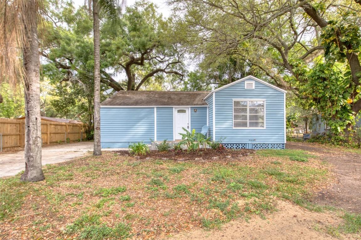 1204 E 142nd Ave., Tampa, FL 33613