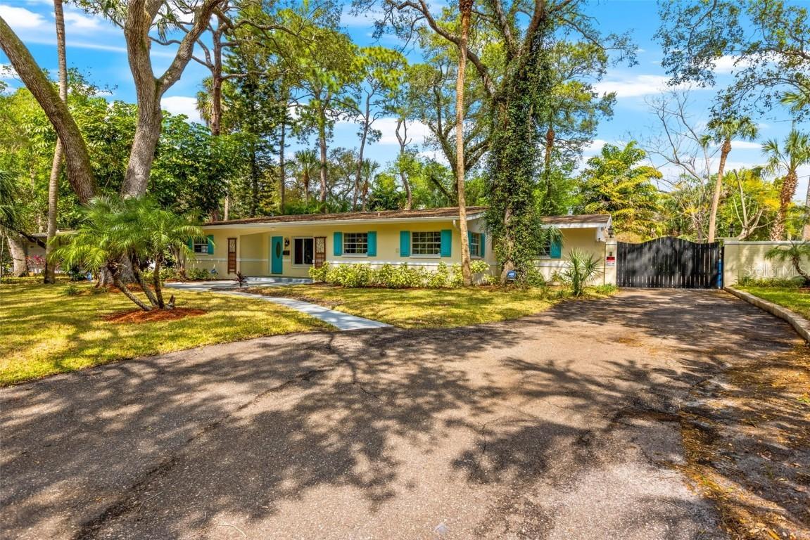 8201 24th Ave., St Petersburg, FL 33710