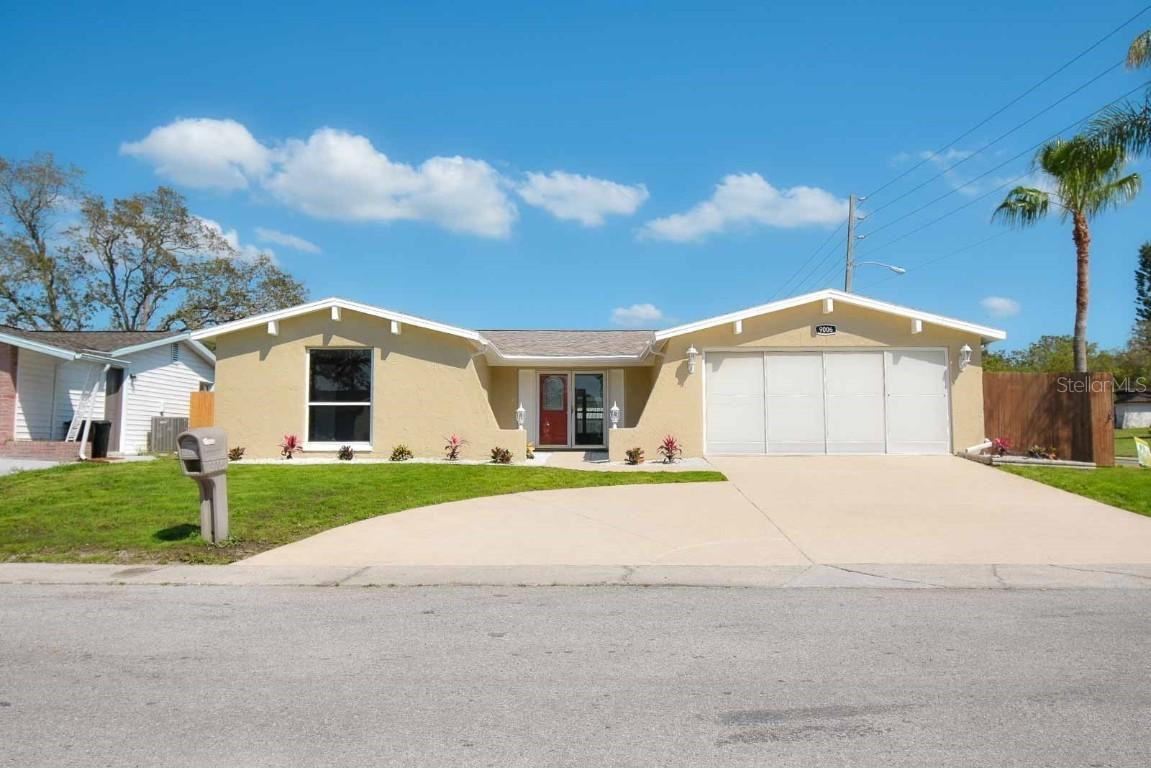9006 Chantilly Ln., Port Richey, FL 34668
