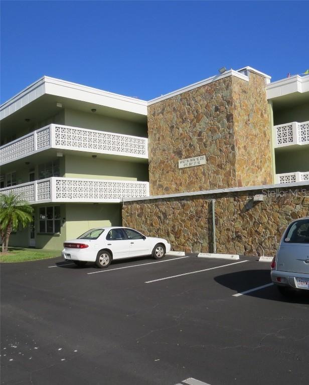 4710 Bay St. #302, St Petersburg, FL 33703