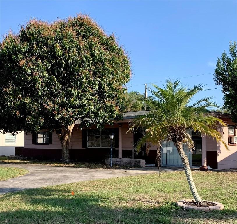 11674 79th Ave., Seminole, FL 33772