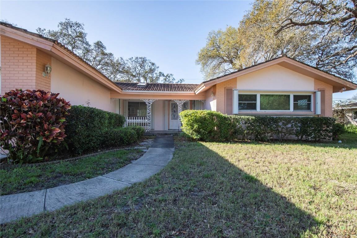 14442 Oakglen Dr., Largo, FL 33774