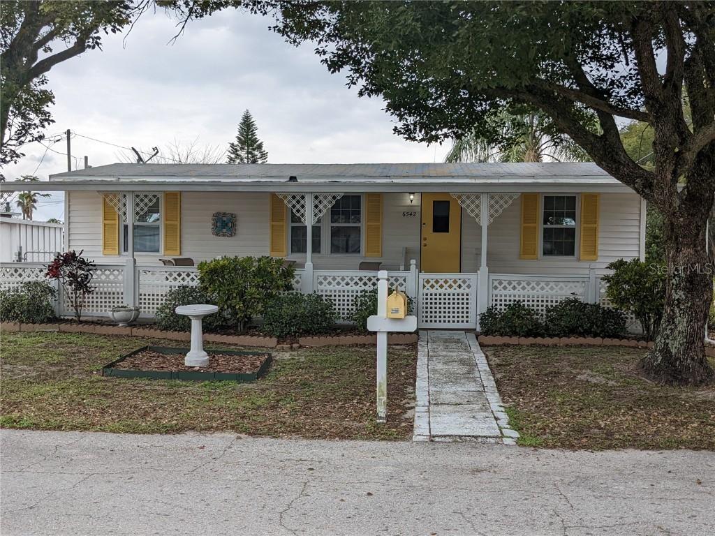 6542 Silverbell Dr., New Port Richey, FL 34653