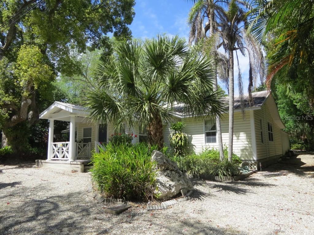 349 Limetta St., Palm Harbor, FL 34683