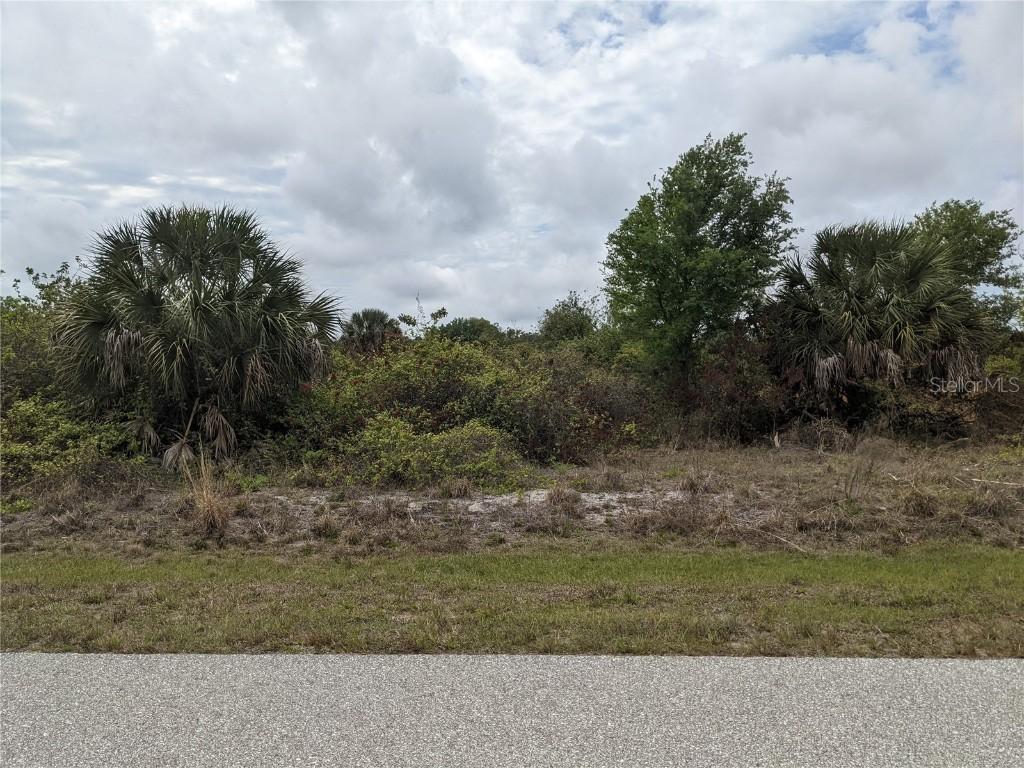 7267 Stacy Ln., Port Charlotte, FL 33981