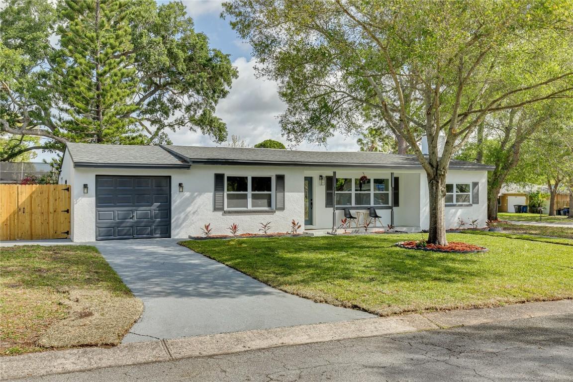 1250 Howard St., Clearwater, FL 33756