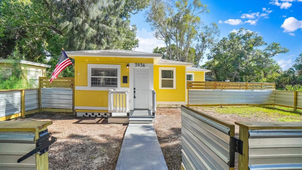 3936 9th Ave., St Petersburg, FL 33711