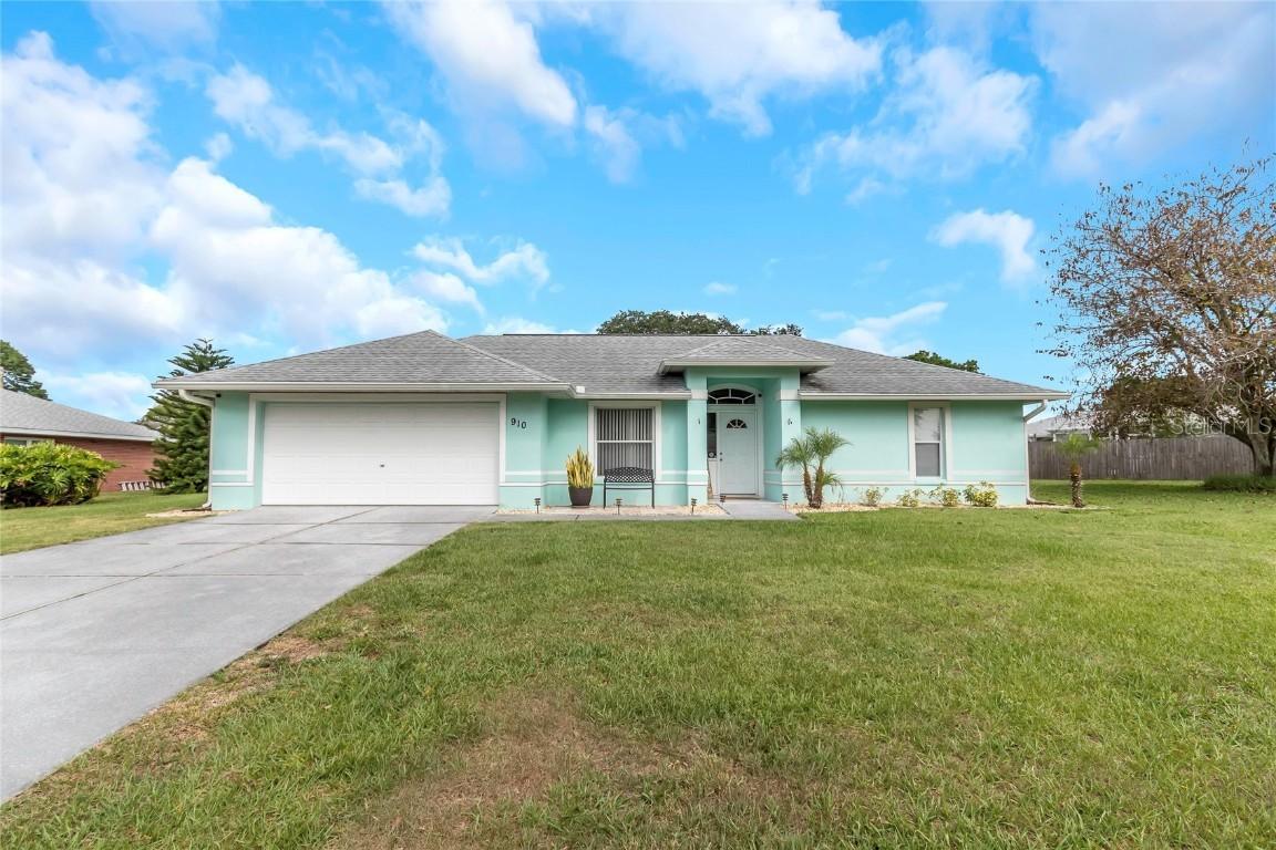910 Mikasuki Dr., Lakeland, FL 33813